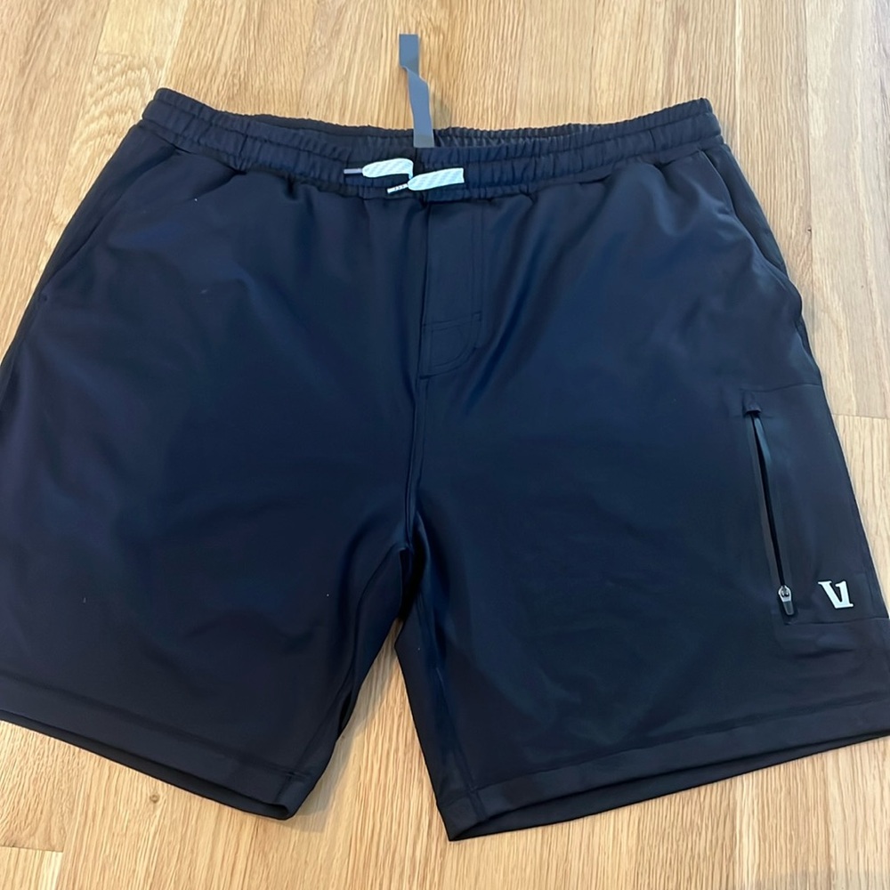 Sunday performance short